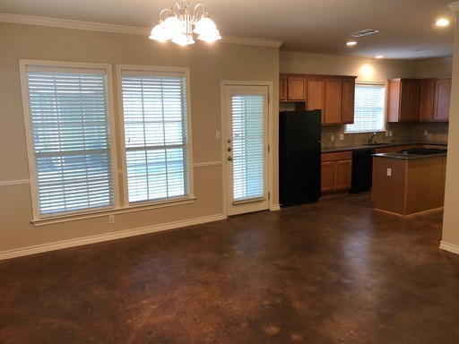 504A West North Loop Blvd., Austin, TX 78751