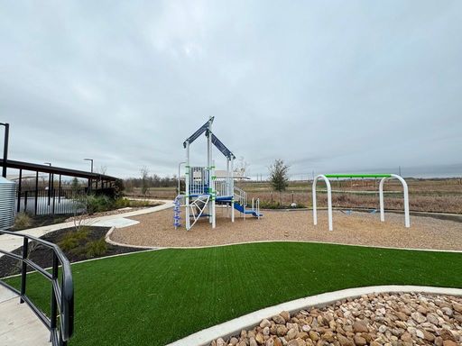 109 Little Sparklers Lp, Hutto, TX 78634