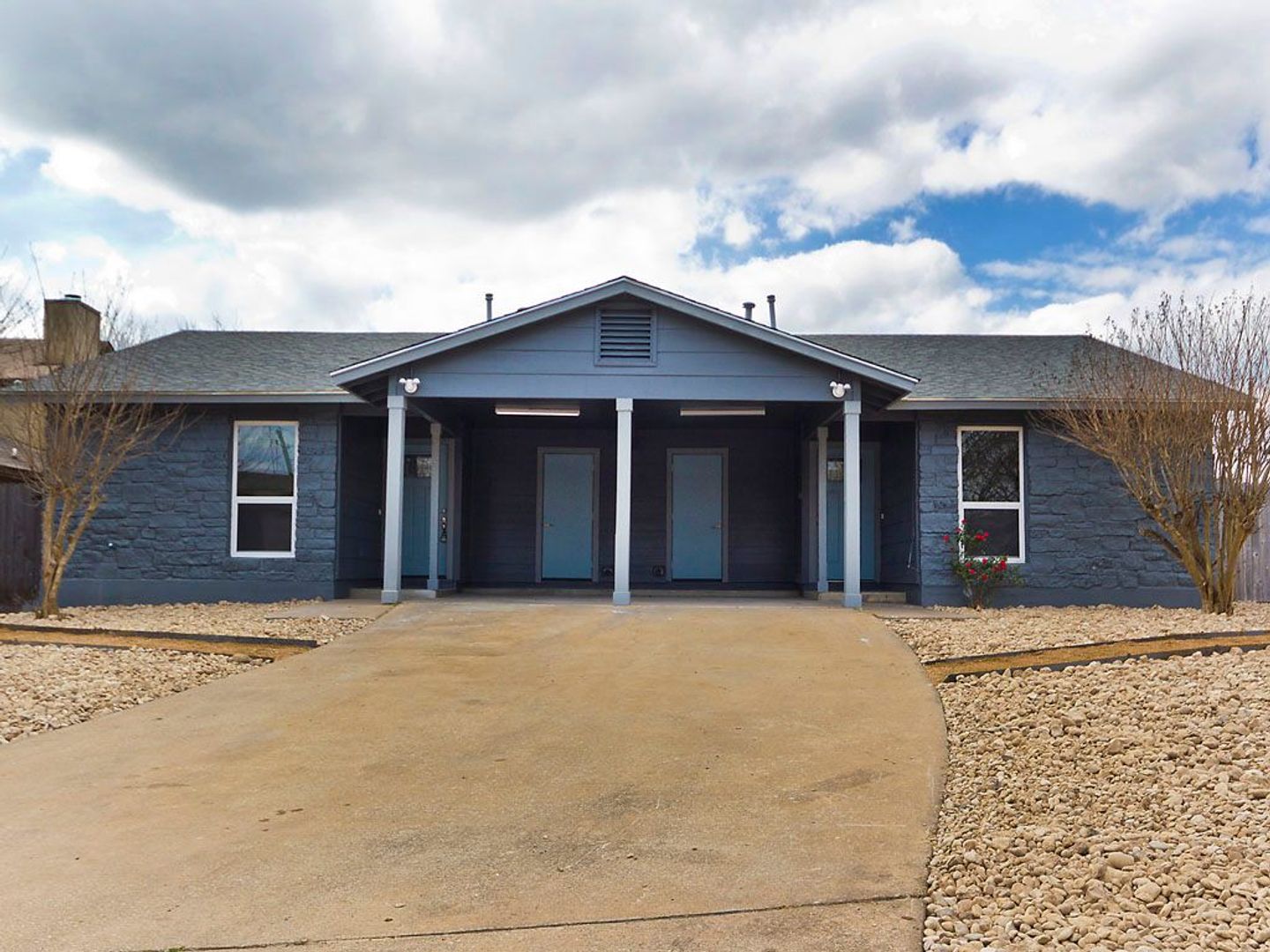 Austin Apartment: 3411 Lynridge Drive