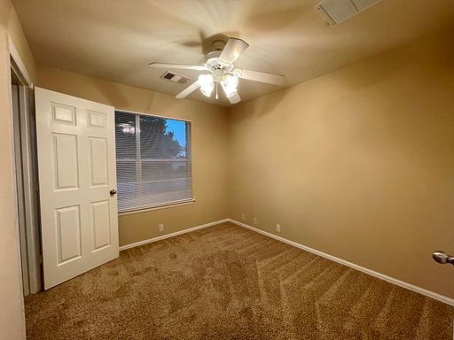 376 Spruce Dr., Kyle, TX 78640