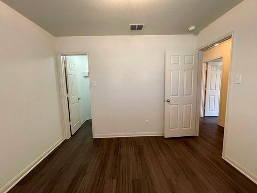 113 Robertson Lane, Jarrell, TX 76537