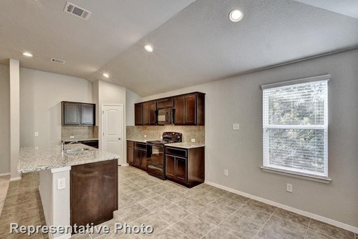 21607 Surrey Lane, Lago Vista, TX 78645