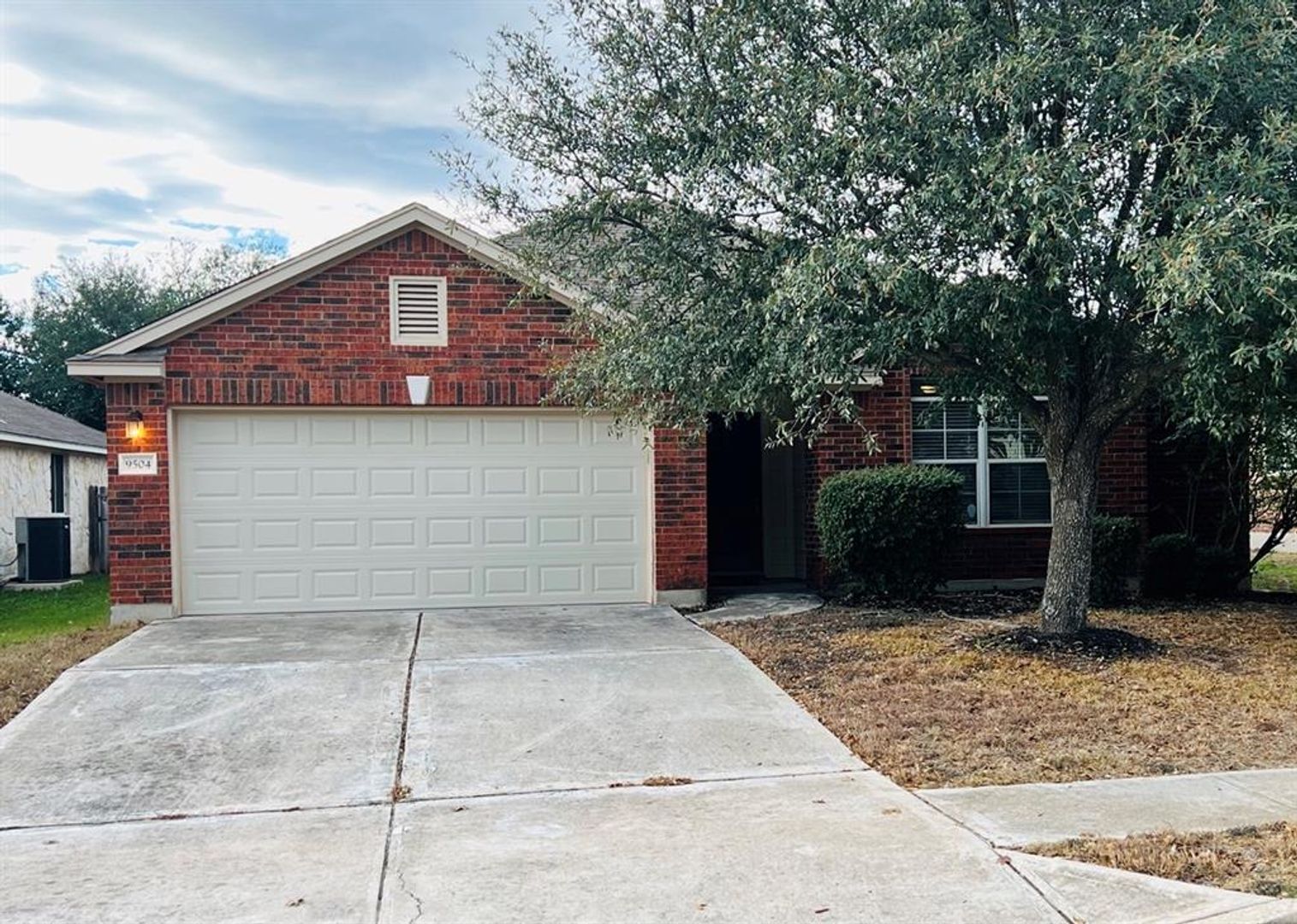 Austin House: 9504 Castle Pines Dr