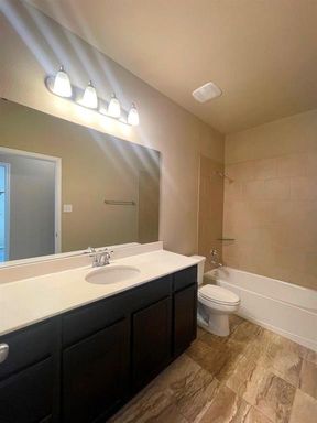 5820 Blackstone Dr, Temple, TX 76502