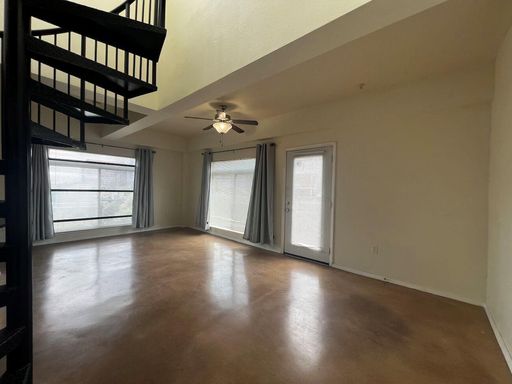 910 W 25TH St #607, Austin, TX 78705