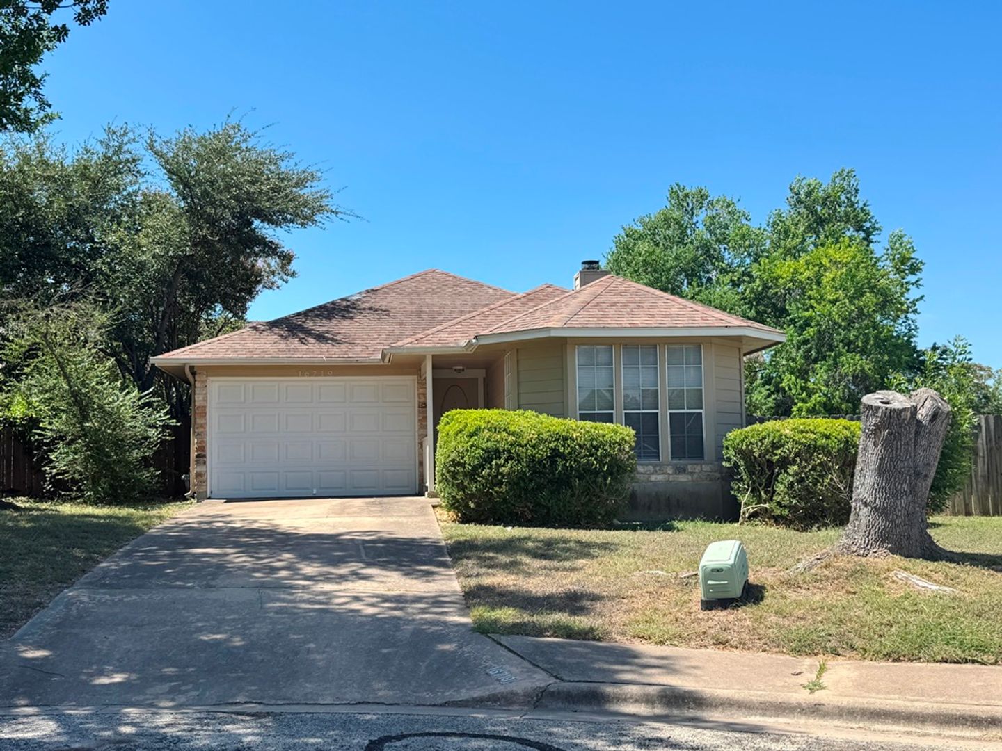 Austin House: 16719 Whitebrush Loop