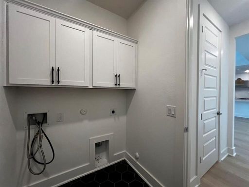 7909 Edmondson Bend, Austin, TX 78744