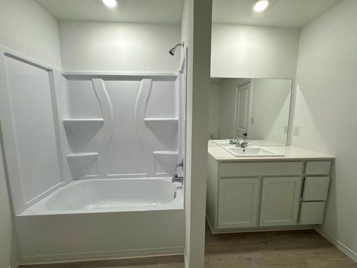 109 Little Sparklers Lp, Hutto, TX 78634