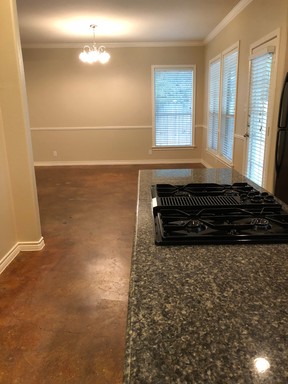 504A West North Loop Blvd., Austin, TX 78751