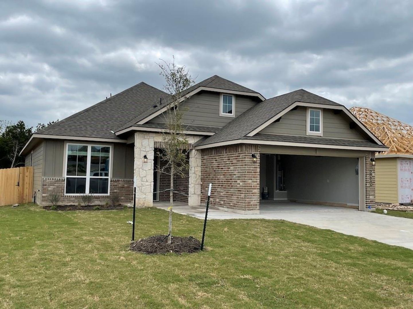Belton House: 5625 St. Charles Dr.