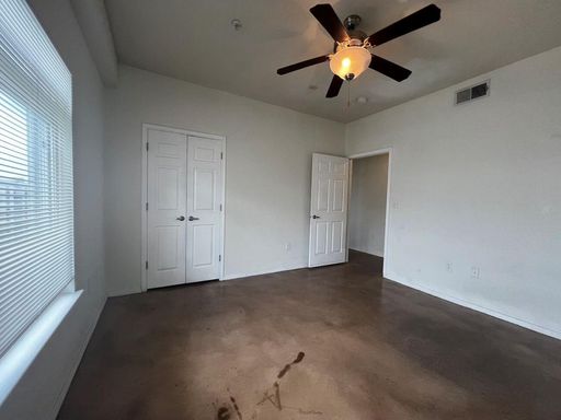 910 W 25TH St #607, Austin, TX 78705