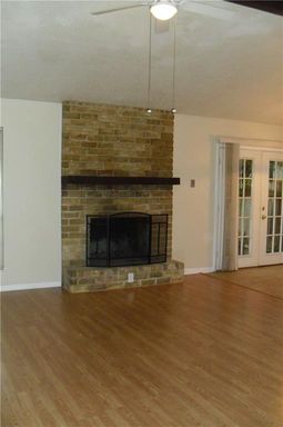 1305 A Glenda Drive , Round Rock, TX 78681