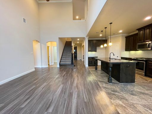 433 Mistflower Springs Dr, Leander, TX 78641