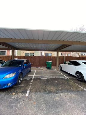 12325 Los indios Trl, Austin, TX 78729-7661