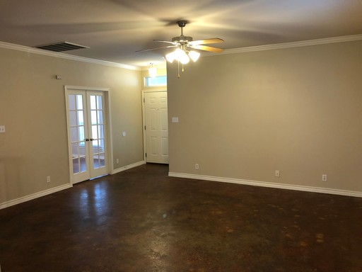 504A West North Loop Blvd., Austin, TX 78751