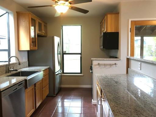 2202 East Side Dr, Austin, TX 78704