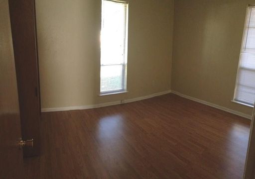 1305 A Glenda Drive , Round Rock, TX 78681