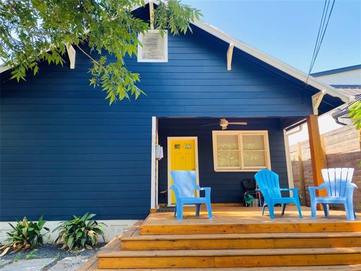 Modern Comfort Meets Classic Austin Charm in Travis Heights! – photo 1