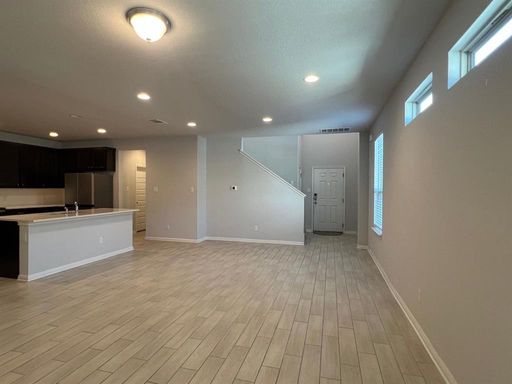 124 Old Stagecoach Rd, Jarrell, TX 76537