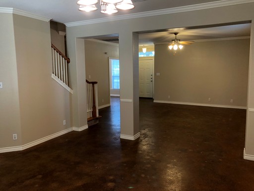 504A West North Loop Blvd., Austin, TX 78751