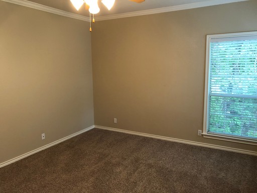 504A West North Loop Blvd., Austin, TX 78751