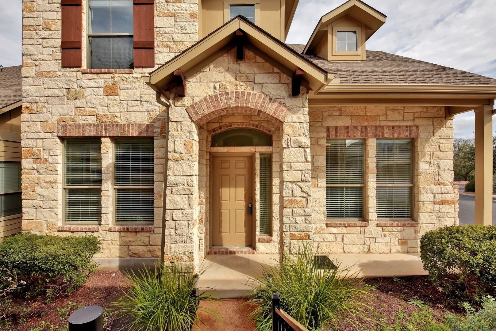 Cedar Park House: 11400 W Parmer Lane #129