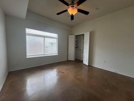 910 W 25TH St #607, Austin, TX 78705
