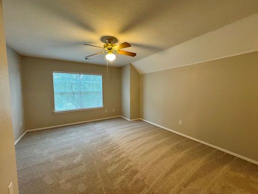 544 Hogan, Kyle, TX 78640