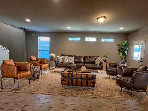 124 Old Stagecoach Rd, Jarrell, TX 76537