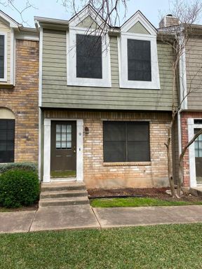 12325 Los indios Trl, Austin, TX 78729-7661