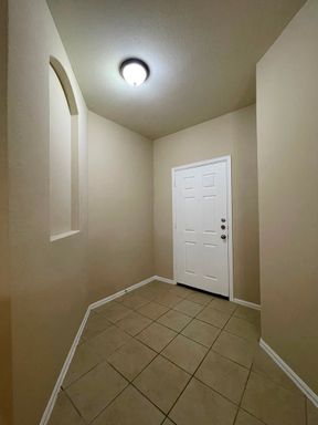 376 Spruce Dr., Kyle, TX 78640
