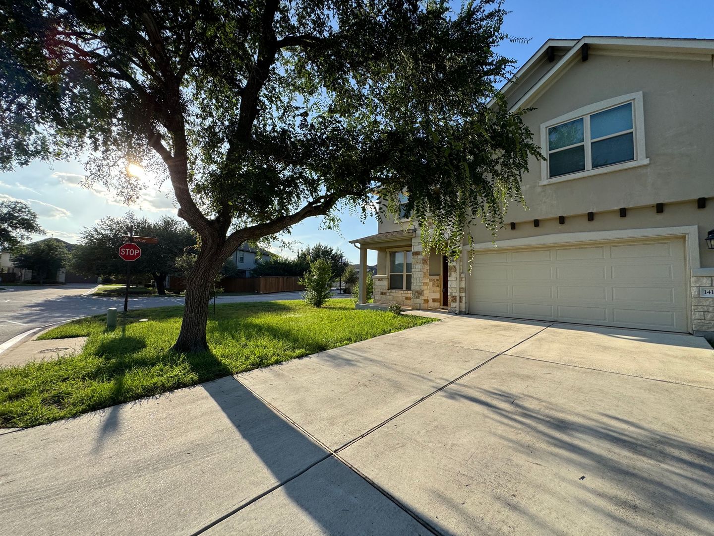 Austin House: 14100 McCoy Loop
