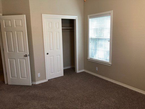 504A West North Loop Blvd., Austin, TX 78751