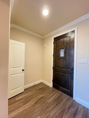 433 Mistflower Springs Dr, Leander, TX 78641