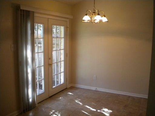 1305 A Glenda Drive , Round Rock, TX 78681