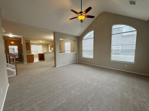 544 Hogan, Kyle, TX 78640