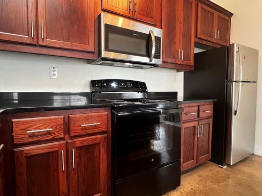 910 W 25TH St #607, Austin, TX 78705