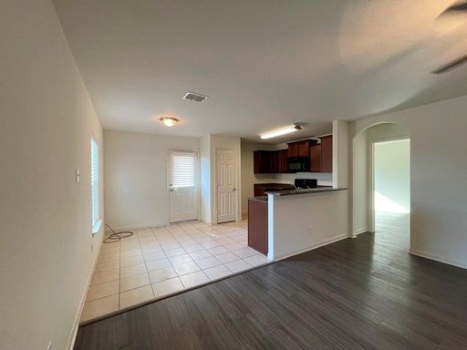 113 Robertson Lane, Jarrell, TX 76537