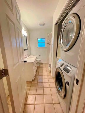 300 El Paso St, Austin, TX 78704