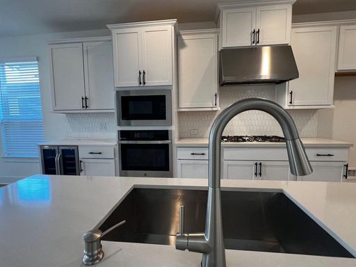 7909 Edmondson Bend, Austin, TX 78744