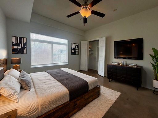 910 W 25TH St #607, Austin, TX 78705