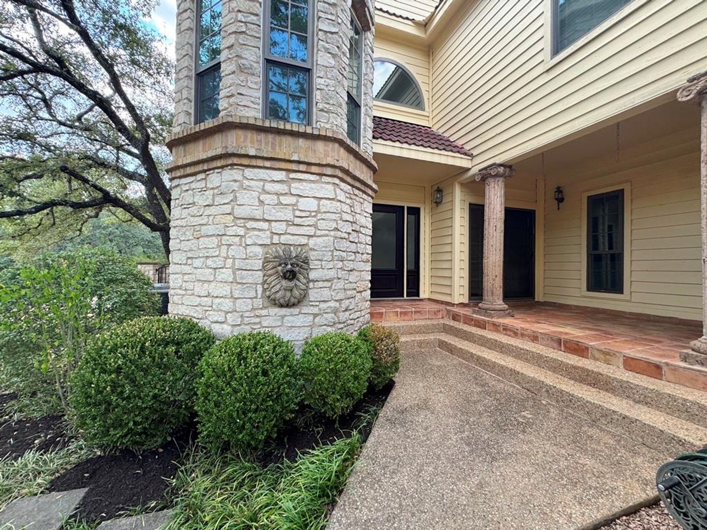 Austin House: 6401 Wallace Cv