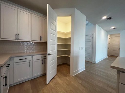 7909 Edmondson Bend, Austin, TX 78744