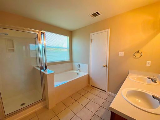218 Jennifer Ln., Bastrop, TX 78602