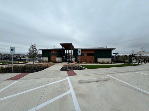 109 Little Sparklers Lp, Hutto, TX 78634