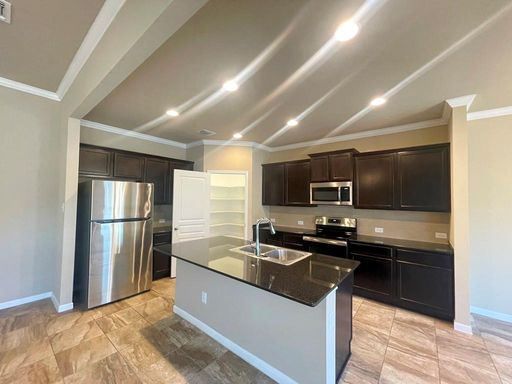 5820 Blackstone Dr, Temple, TX 76502