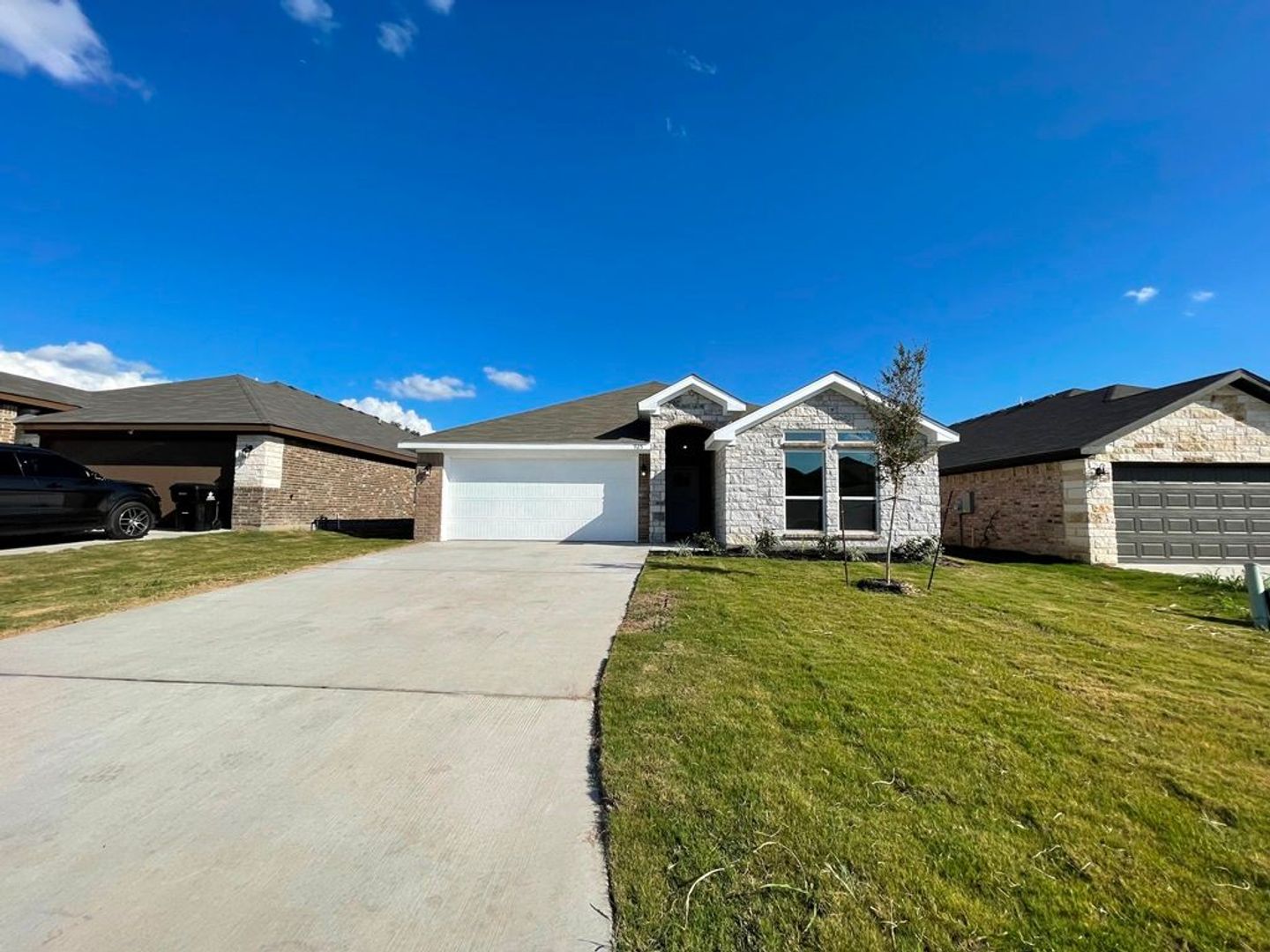 Temple House: 925 Coriander Rd