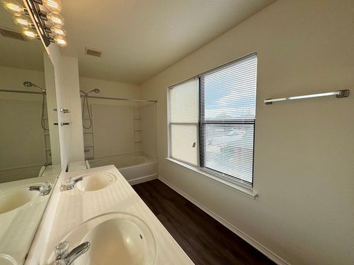 2013 Rim Rock Dr., Leander, TX 78641