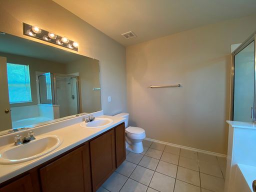 218 Jennifer Ln., Bastrop, TX 78602