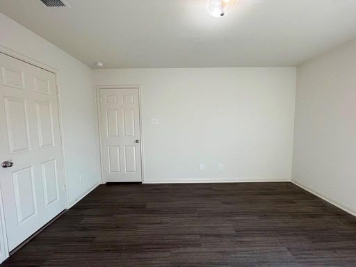113 Robertson Lane, Jarrell, TX 76537